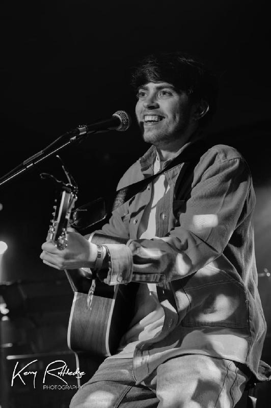 Andrew Berry live Music